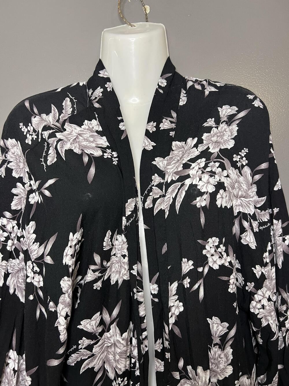Spiritual Gangster Kimono Blouse Womens One Size Black Floral Belted Boho Duster